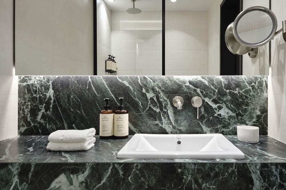 エレクトラ リズム アテネ 写真