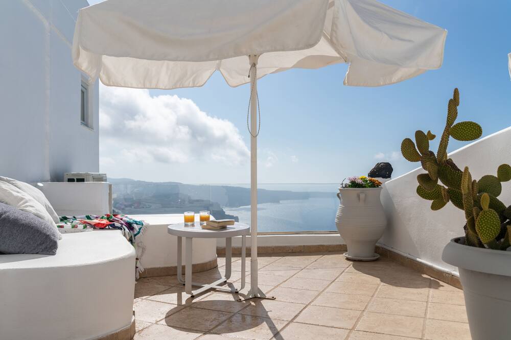 ネフェリ ホームズ - 大人専用 写真