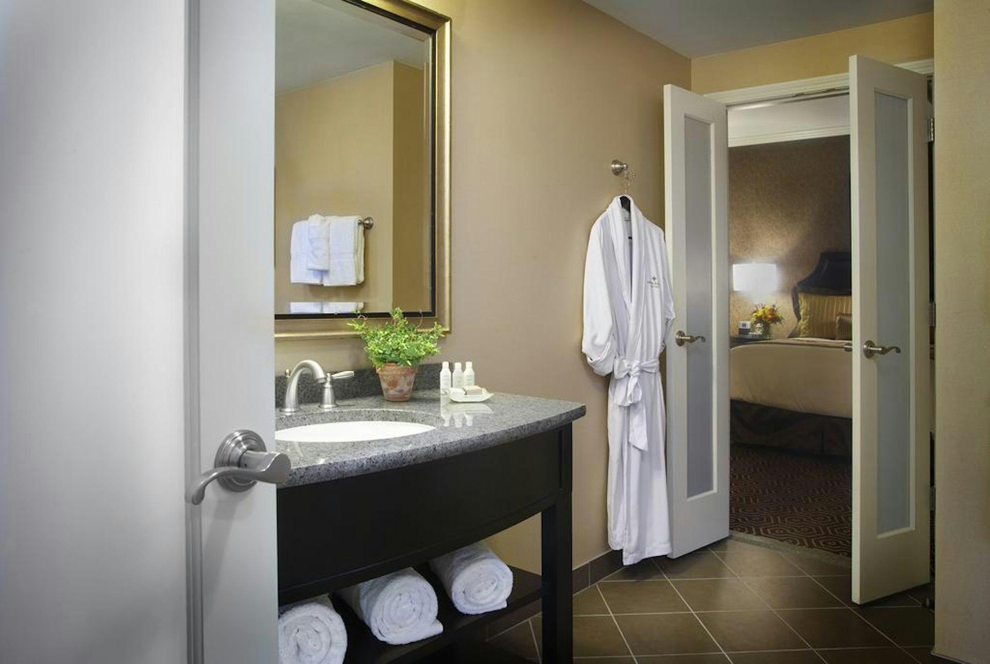 Hotel Julien Dubuque 写真