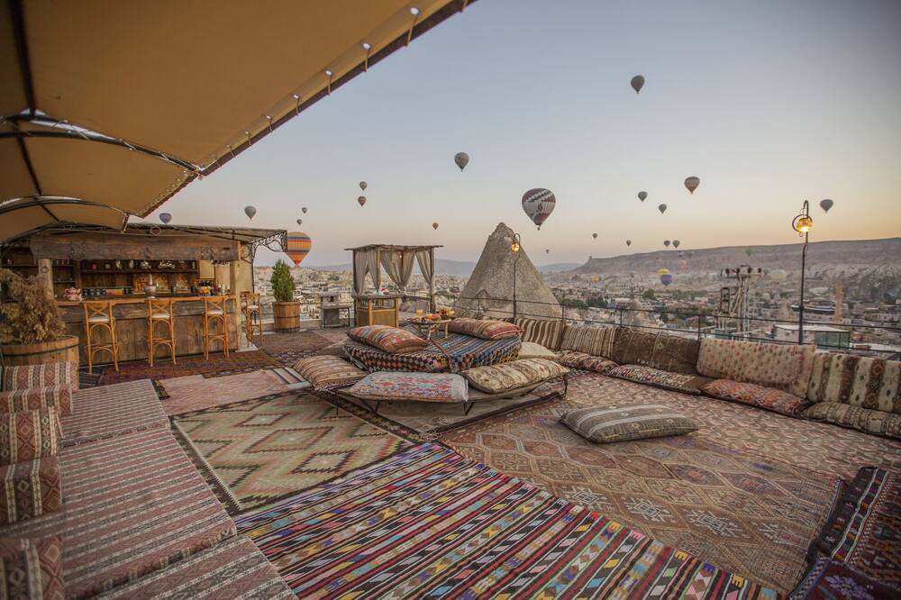 ディヴァン ケーブ ハウス 写真