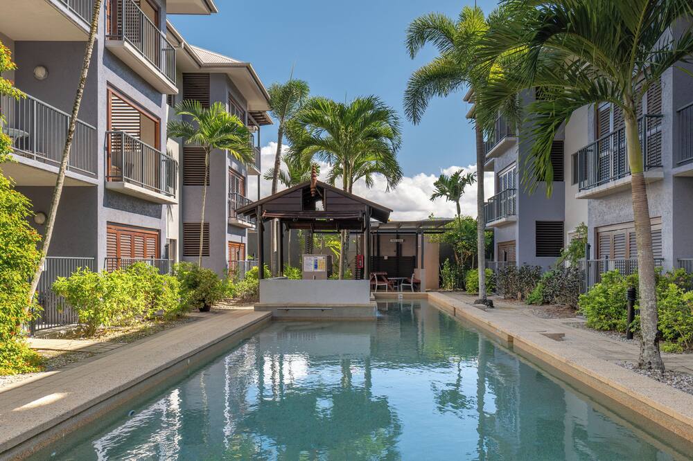 サザン クロス アトリウム アパートメンツ 写真