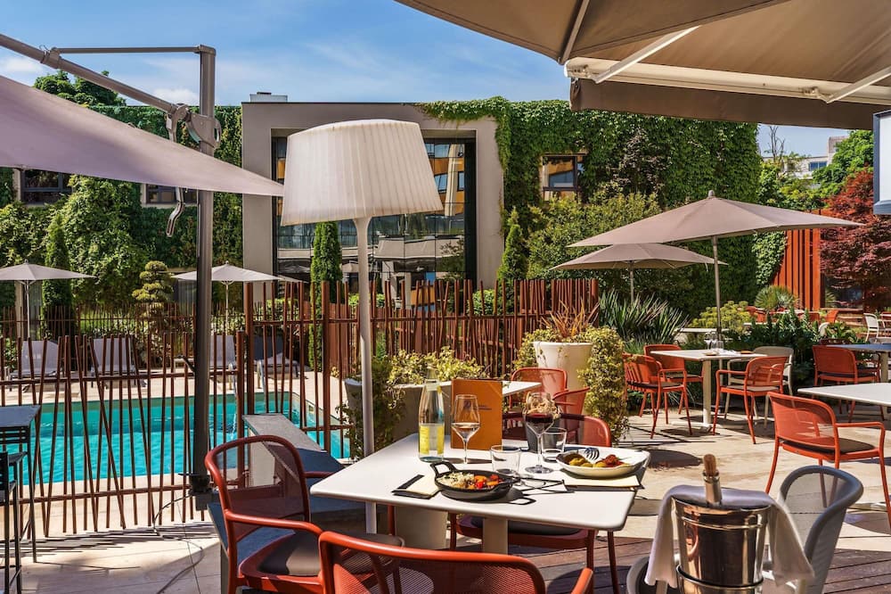 ホテル メルキュール ディジョン セントル クレマンソー 写真