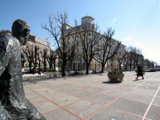 ホテル コンチネンタル 写真