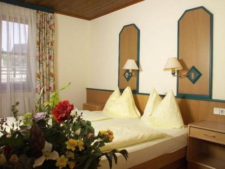 ホテル ガストホフ カムル 写真