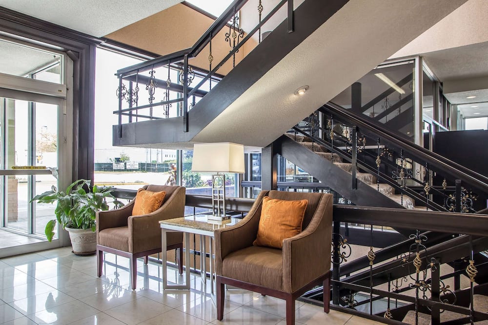 クオリティ イン オヘア エアポート 写真