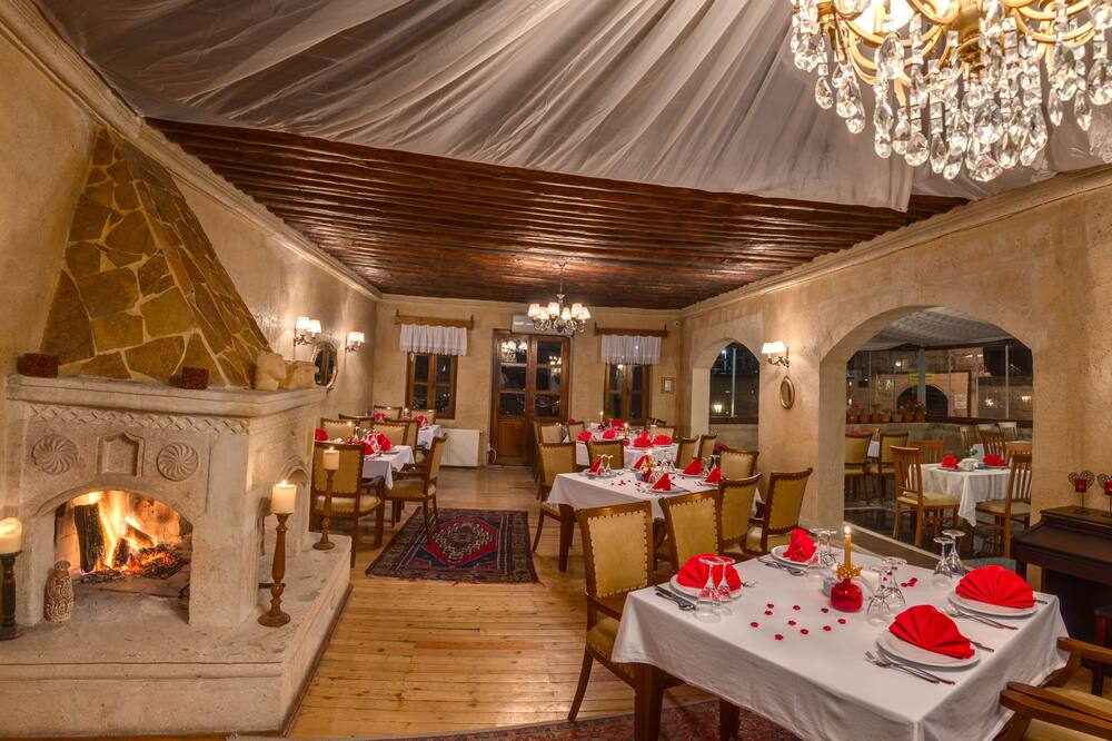 ホテル テメニ エヴィ 写真