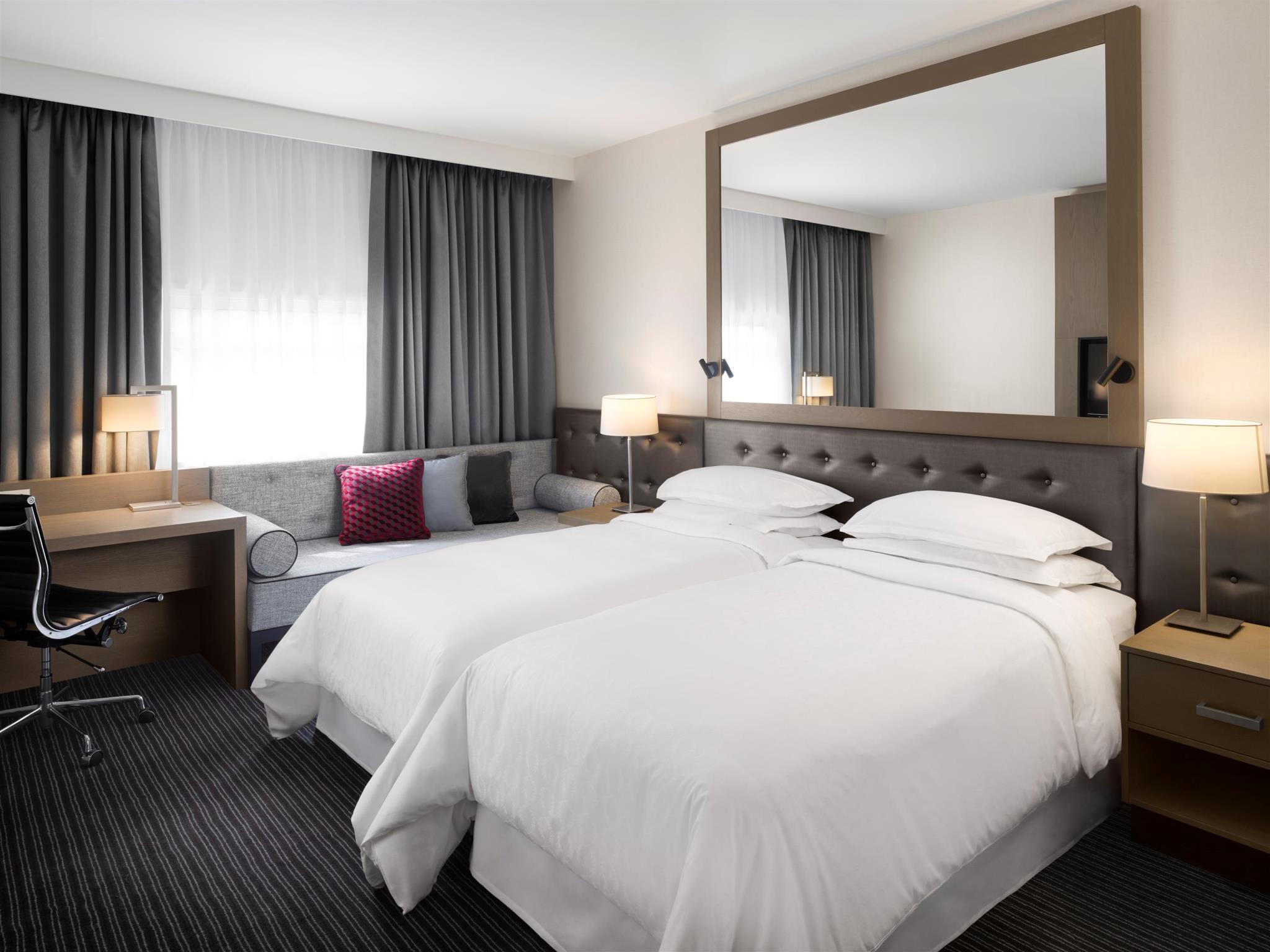 シェラトン ヒースロー ホテル 写真