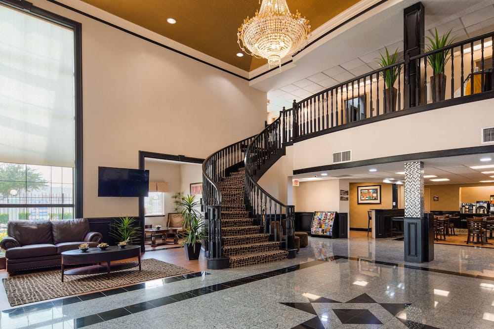 Best Western Plus Northwest Inn & Suites 写真