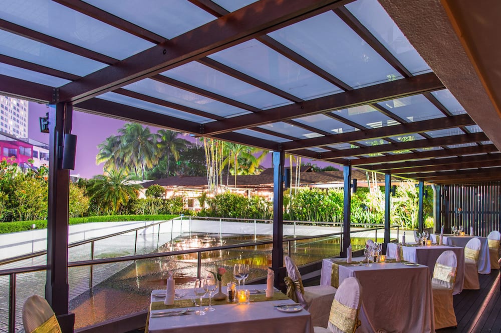 ヒルトン クチン 写真