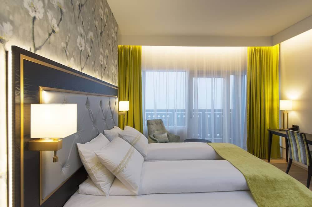 トーン ホテル オペラ 写真