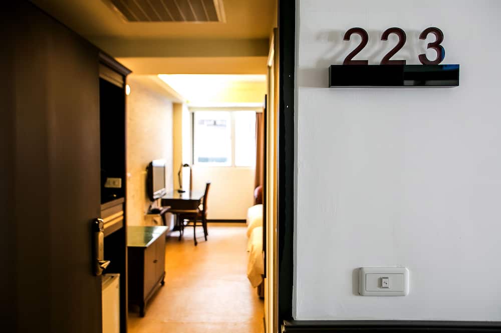 フアン シン ビジネス ホテル (皇星商務飯店) - 上案館 写真