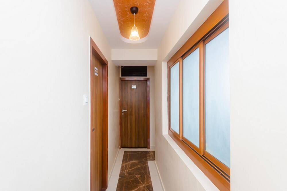 ホテル アイストン イン 写真