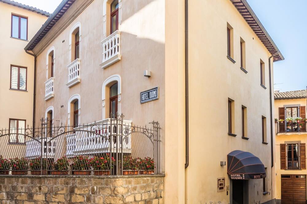 ホテル ドゥオモ 写真