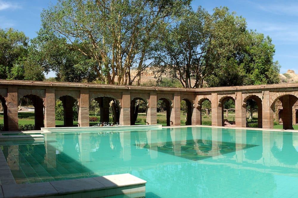 ウェルカムヘリテージ バルサマンド レイク パレス 写真