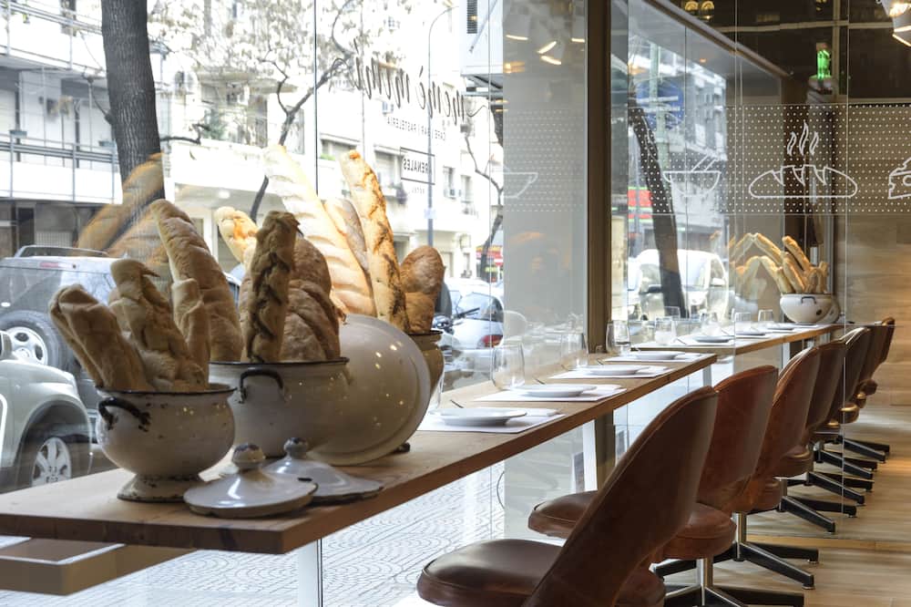 Hotel Arenales 写真