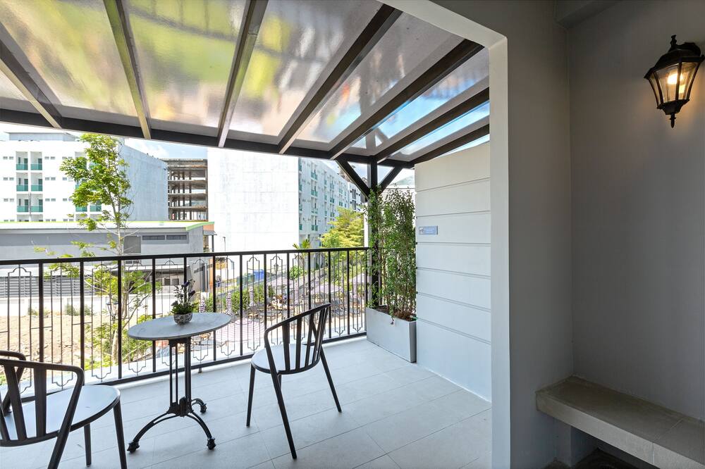 サワディ パトン リゾート & スパ バイ トラニ 写真