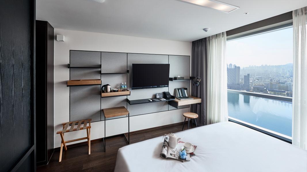 ホテル リバーサイド 写真