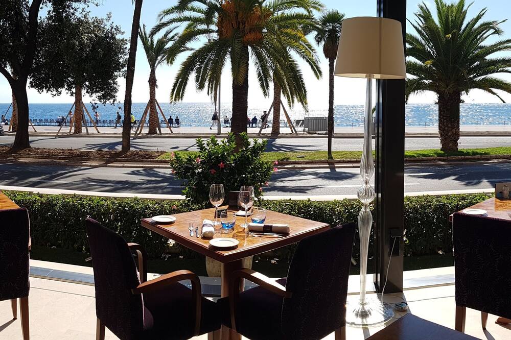 ウェストミンスター ホテル&スパ 写真