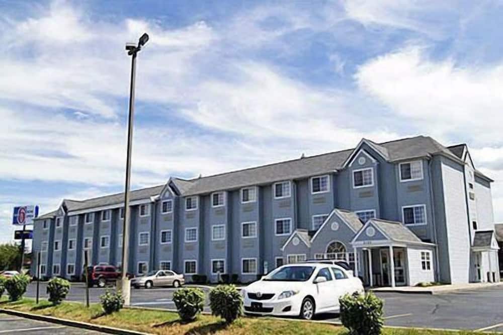 モーテル 6 インディアナポリス カーメル 写真