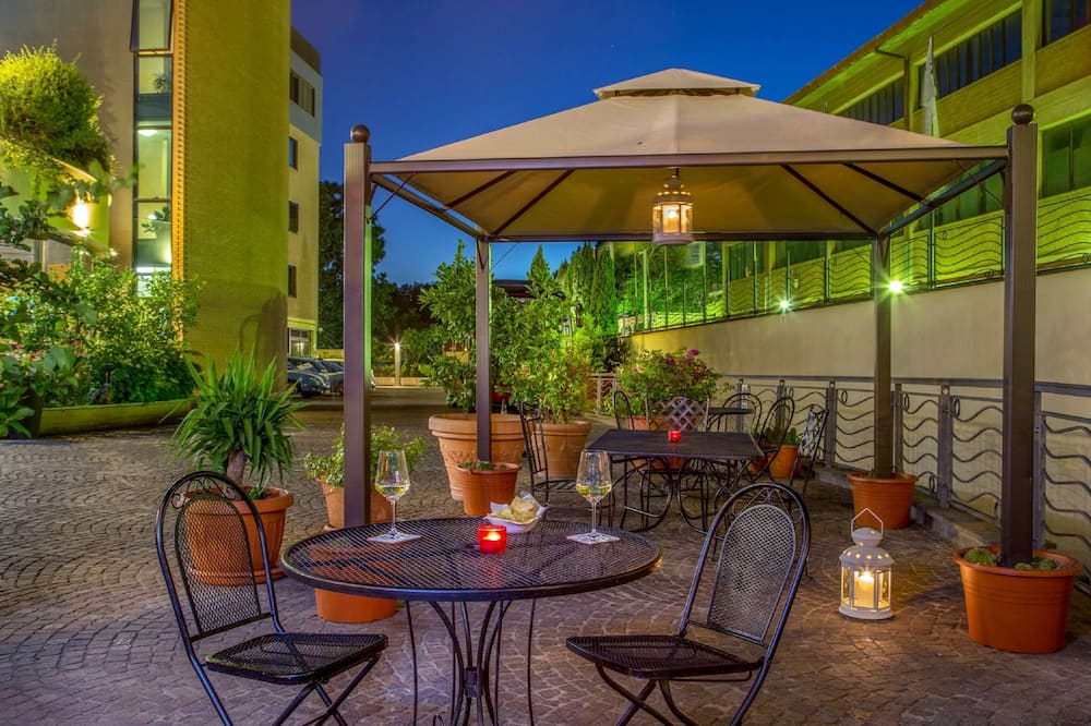 ベスト ウェスタン ブル ホテル ローマ 写真