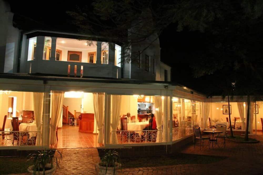 ブロンテ ホテル 写真