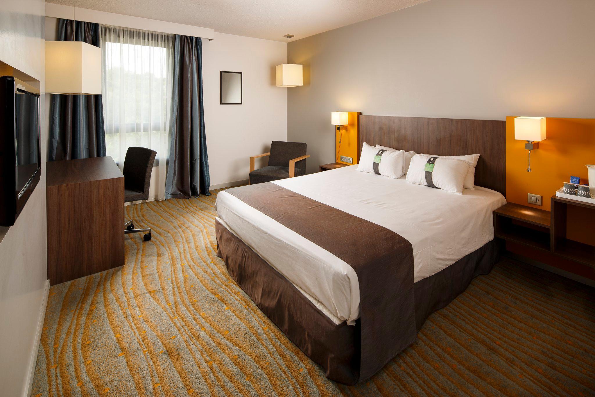 ホリデイ イン リヨン ヴェーズ バイ IHG 写真