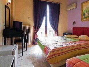 Hotel Varonos 写真