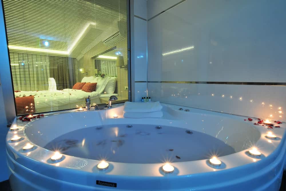 ラマダ バイ ウィンダム ウシャク 写真