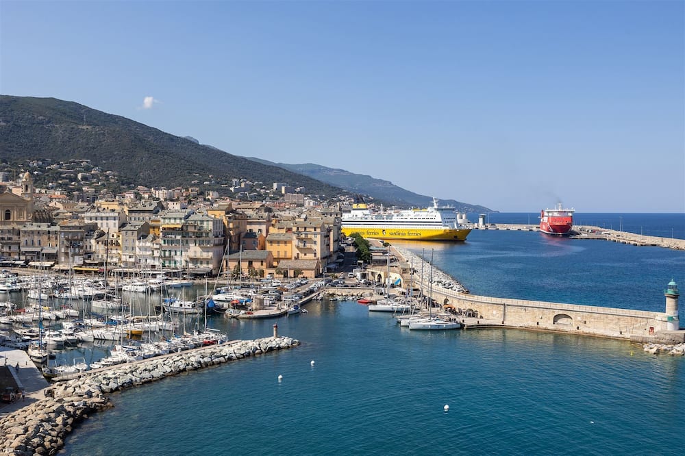 オテル デ グベルナール 写真