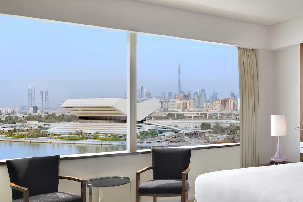 クラウン プラザ ドバイ フェスティバル シティ バイ IHG 写真