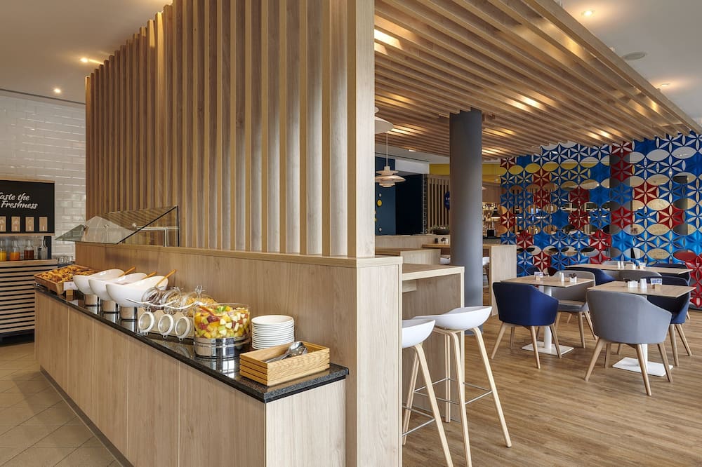 ホリデイ イン エクスプレス ケルン ミュールハイム バイ IHG 写真