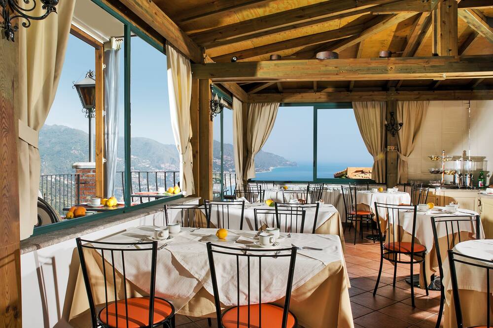 Hotel "La Pensione Svizzera" 写真