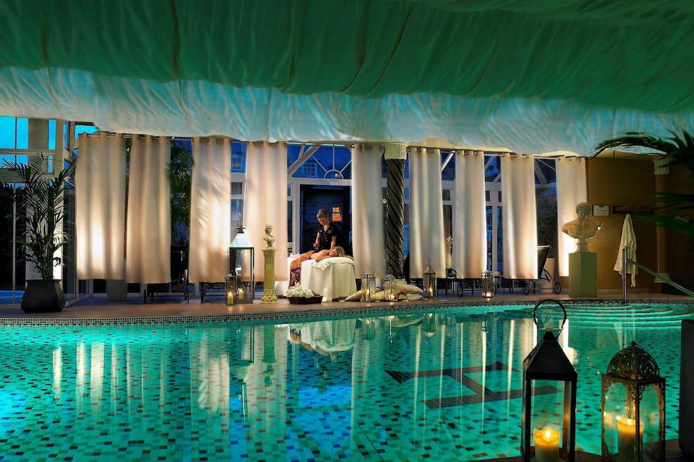 ヘイフィールド マナー 写真