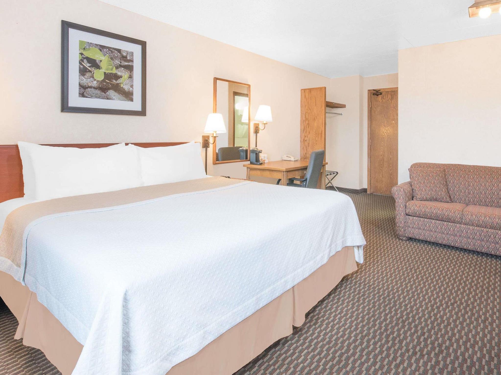 Days Inn by Wyndham West Rapid City