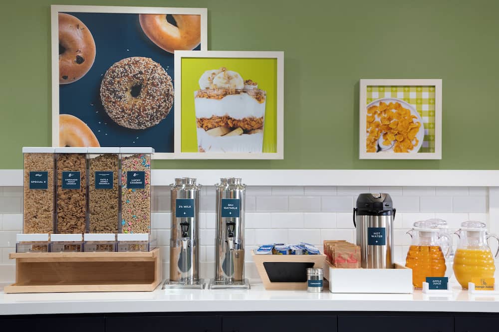 スパーク バイ ヒルトン トロント エアポート 写真