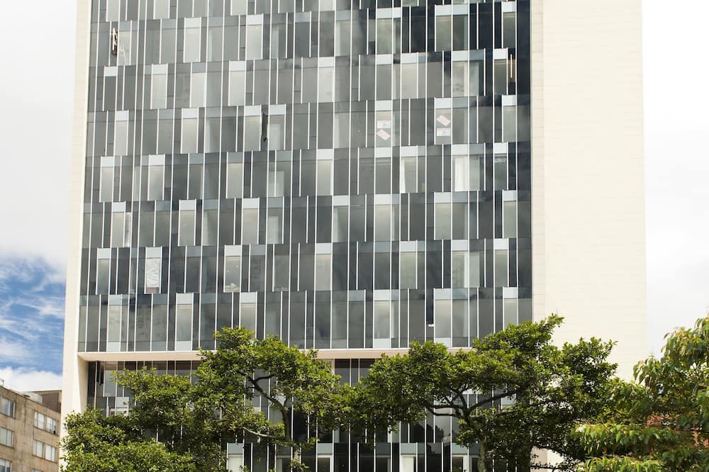 Hotel bh Bicentenario 写真