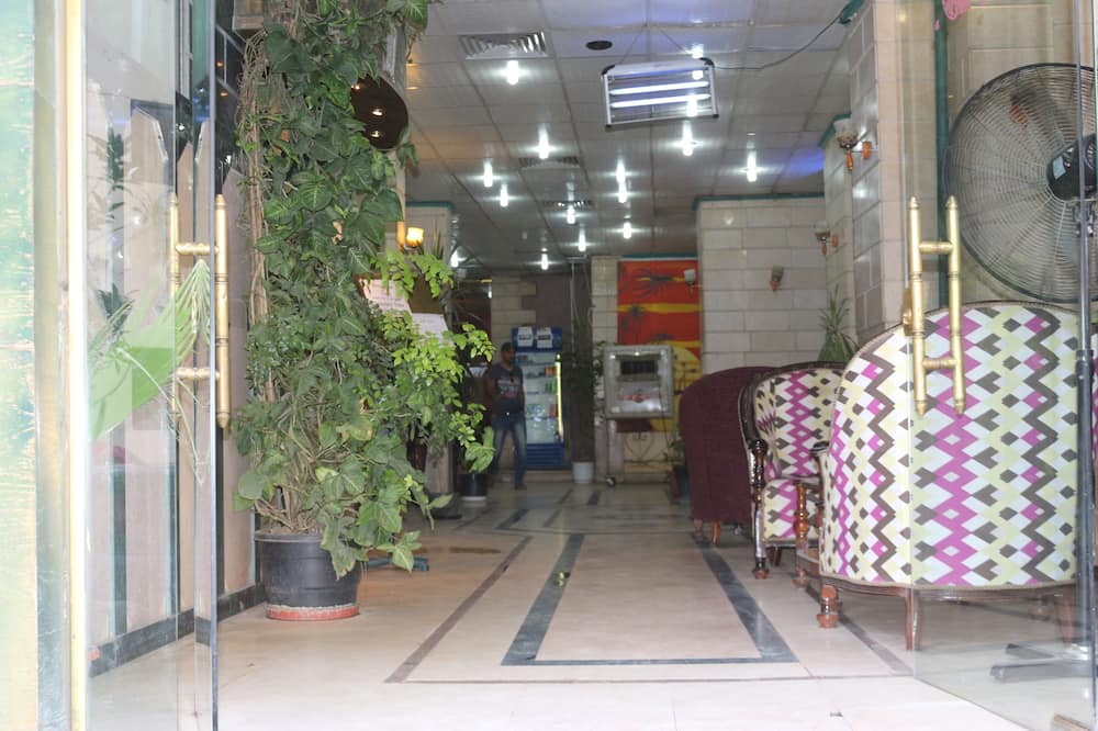 ヌバナイル ホテル 写真