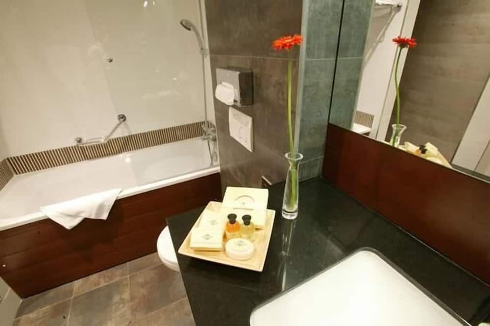 ニュー ホテル シャルルマーニュ 写真