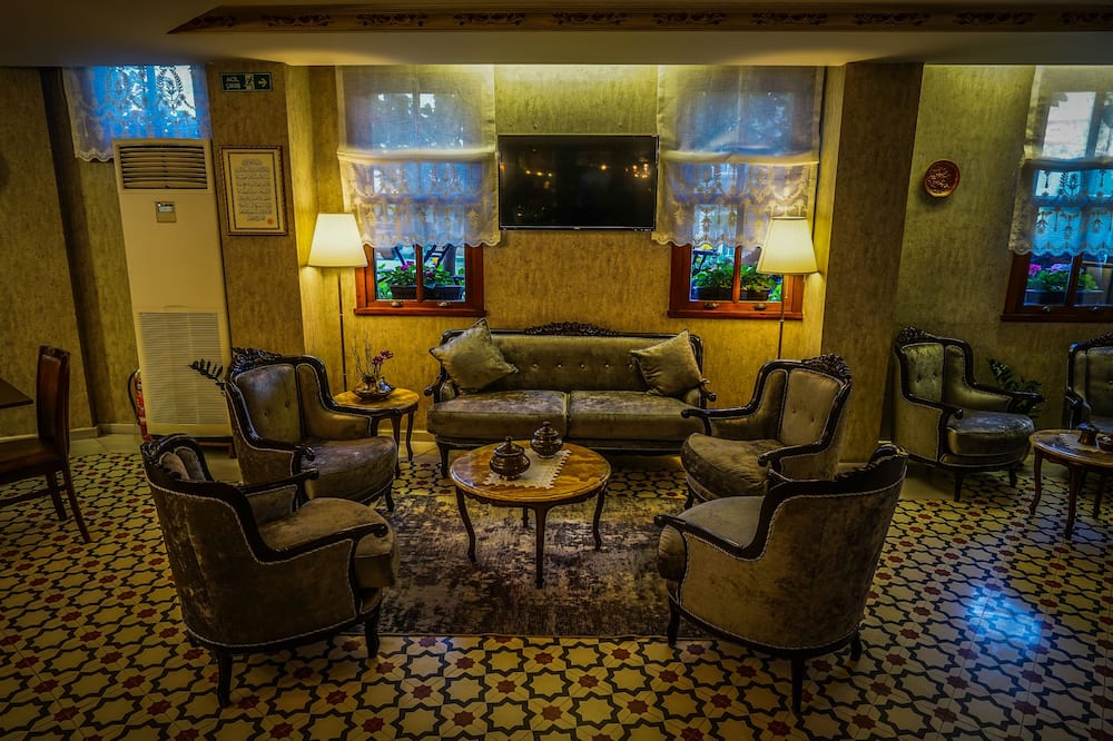 ユスフパサ コナギ 写真