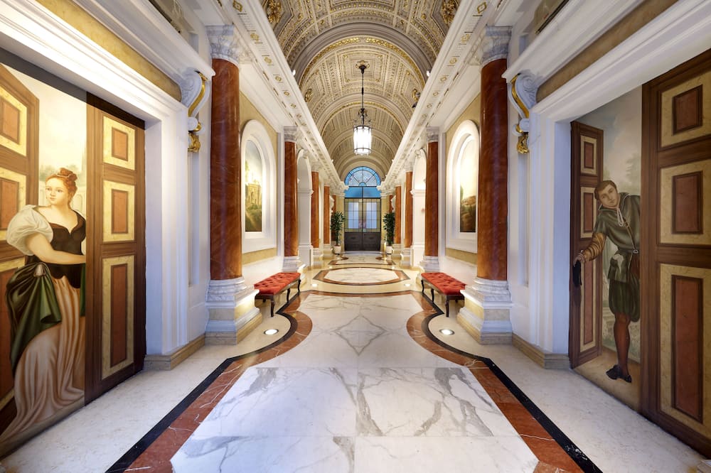 エグゼ インターナショナル パレス 写真