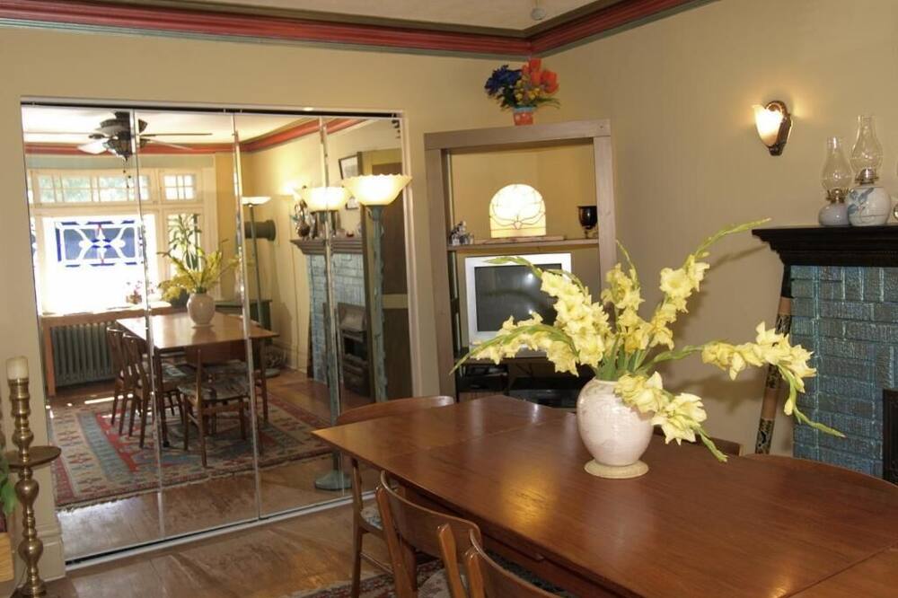 ダウンタウン ベッド アンド ブレックファスト 写真