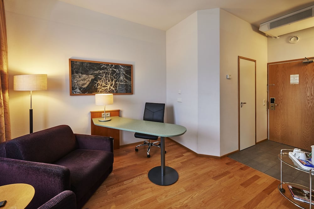 ホリデイ イン ヘルシンキ ヴァンター エアポート バイ IHG 写真