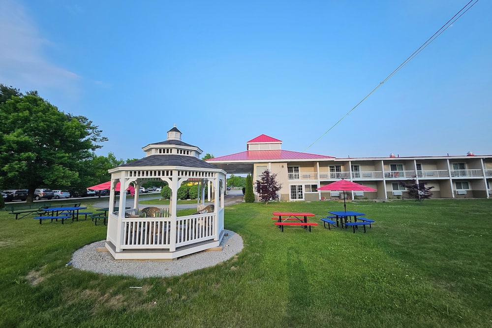 センター ストリート バリュー イン 写真