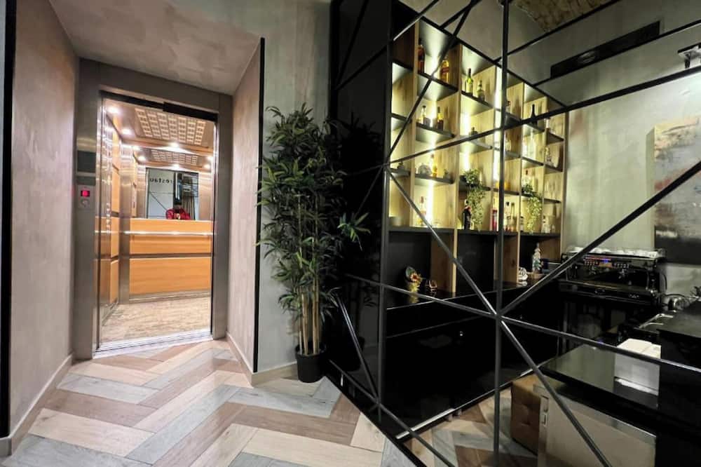 キャピタル ホテル ガルニ 写真