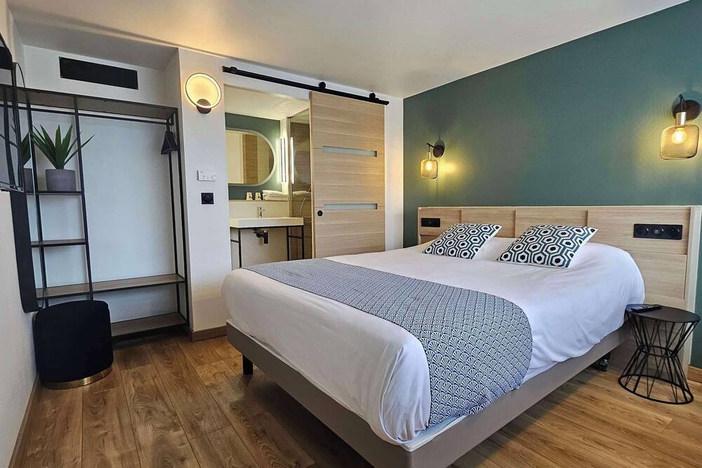 ホテル カンパニール シャルトル 写真