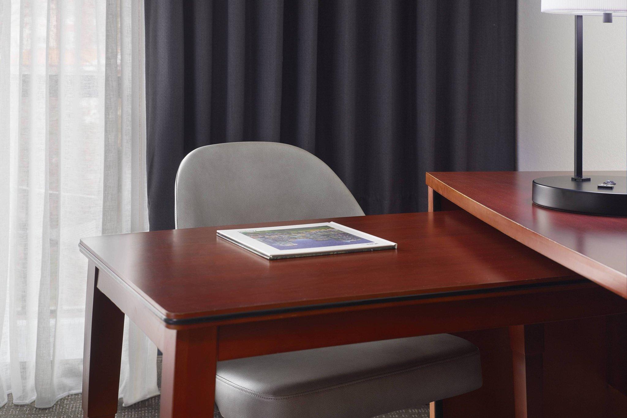 Courtyard by Marriott Charlotte Arrowood 写真