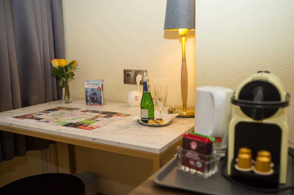 City Pension Stephansplatz I Self Check In I AC in all rooms 写真