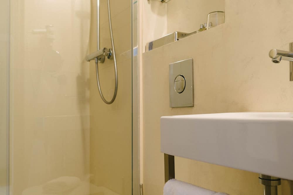 サーカ 1905 写真