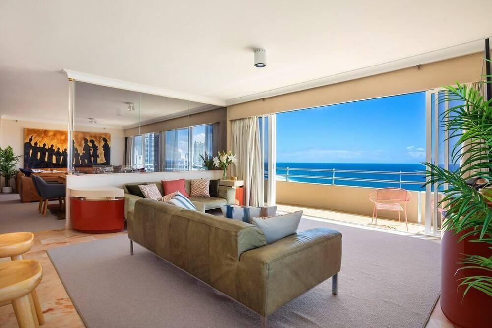 ゼニス オーシャン フロント アパートメント 写真