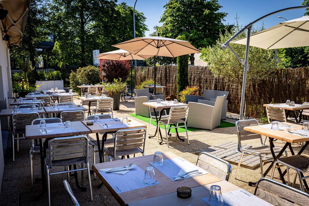 カンパニール ディジョン ノール トワゾン ドール ホテル 写真